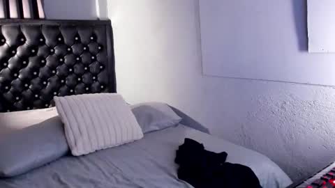 Snapshot of manofyour_lustxx chatting on December 2025 08:14:02 PM MR. JAY online show from December 2025 08:14:02 PM