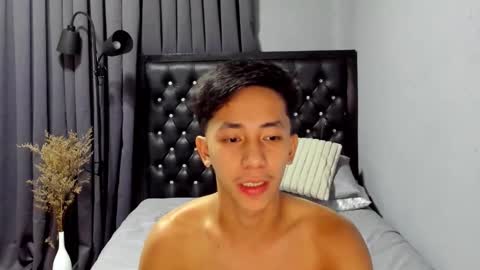 Snapshot of manofyour_lustxx chatting on December 2025 01:26:01 PM MR. JAY online show from December 2025 01:26:01 PM