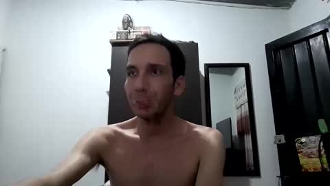 Snapshot of manolo8020 chatting on February 2026 11:34:02 PM manolo8020 online show from February 2026 11:34:02 PM