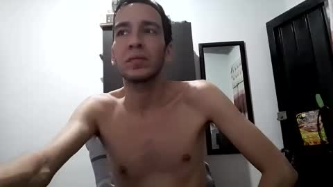 Snapshot of manolo8020 chatting on February 2026 05:25:02 AM manolo8020 online show from February 2026 05:25:02 AM