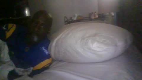 Snapshot of manpntheprowll chatting on October 2025 07:33:01 PM manontheprowll online show from October 2025 07:33:01 PM