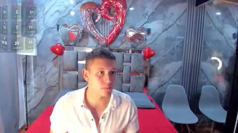 Snapshot of manson_and_zoe chatting on February 2026 11:19:01 AM Manson and Zoe online show from February 2026 11:19:01 AM