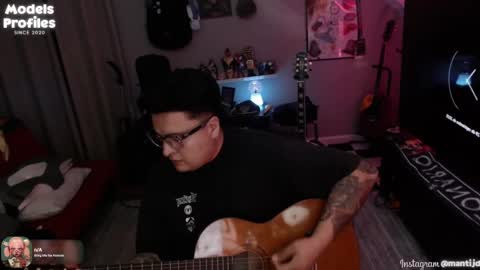 Snapshot of mantijd chatting on September 2025 02:38:02 AM Manti online show from September 2025 02:38:02 AM