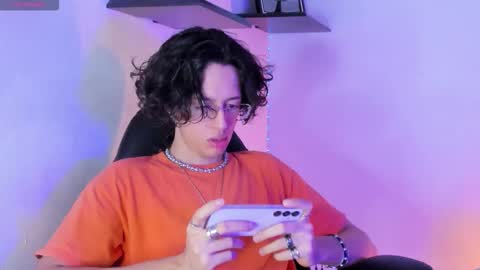 Manuel online show from November 2025 02:23:02 AM