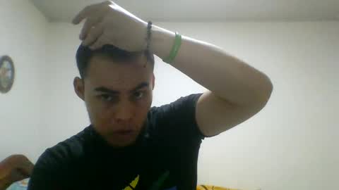 Snapshot of manuel9810 chatting on January 2025 04:00:01 AM manuel9810 online show from January 2025 04:00:01 AM