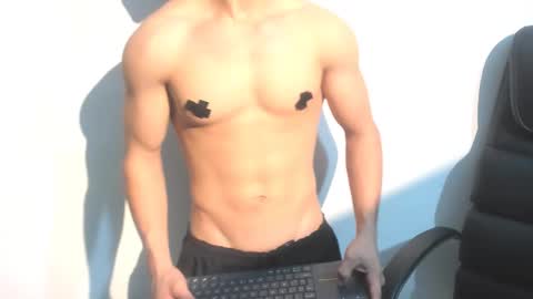 Manuel online show from September 2025 09:39:02 PM