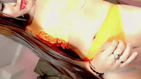 Snapshot of manuela_kingsley chatting on December 2024 12:28:02 PM Manuela Kingsley online show from December 2024 12:28:02 PM