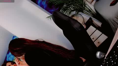 Snapshot of manuela_kingsley chatting on February 2025 11:46:02 AM Manuela Kingsley online show from February 2025 11:46:02 AM