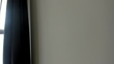 Manuela Miller           online show from April 2026 09:40:02 PM