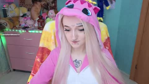 Manuela online show from November 2025 03:39:02 AM