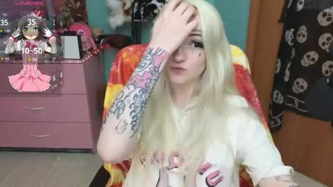 Manuela online show from June 2026 03:07:02 PM