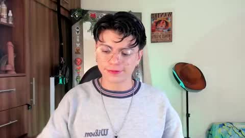 Snapshot of mar_alexis chatting on October 2025 07:10:02 PM mar_alexis online show from October 2025 07:10:02 PM