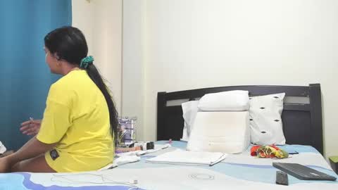 Mara online show from September 2025 02:28:01 PM