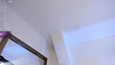 Snapshot of mara_betancurt chatting on December 2025 04:52:01 AM Mara online show from December 2025 04:52:01 AM