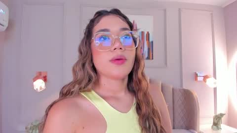 Snapshot of mara_brooks chatting on January 2025 04:46:02 PM Mara online show from January 2025 04:46:02 PM