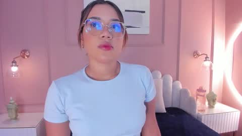 Snapshot of mara_brooks chatting on February 2025 06:10:02 PM Mara online show from February 2025 06:10:02 PM