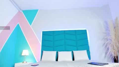 Snapshot of mara_winters_ chatting on November 2025 12:16:02 PM mara_winters_ online show from November 2025 12:16:02 PM