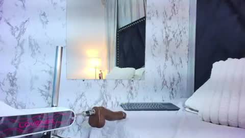 maraa_x online show from July 2026 06:13:02 PM