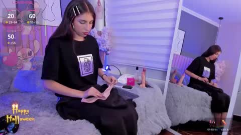 Mara  online show from October 2025 08:20:01 PM