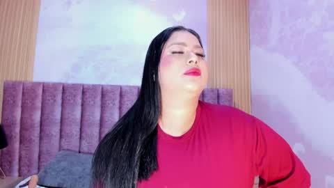 Snapshot of maralinette22 chatting on June 2026 09:42:02 AM maralinette22 online show from June 2026 09:42:02 AM