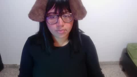 Mara Silk online show from September 2025 01:36:01 PM