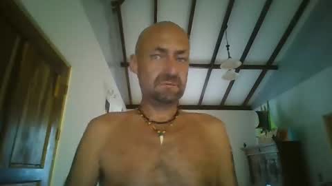 marc_cereza online show from September 2025 12:59:02 PM