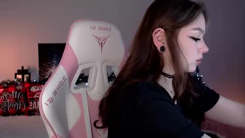 Snapshot of marceline_red chatting on November 2025 10:05:01 AM Lady Marceline online show from November 2025 10:05:01 AM