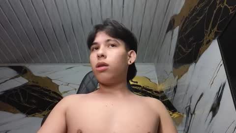 marcelo_boy online show from November 2025 11:00:01 AM