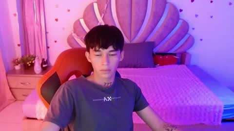 Marco  online show from April 2026 09:39:33 PM