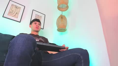 Snapshot of marcus_fire chatting on February 2025 07:13:01 PM marcus_fire online show from February 2025 07:13:01 PM