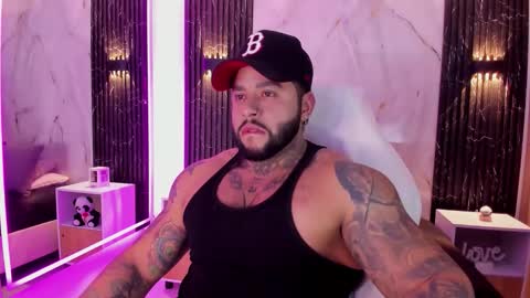 Snapshot of marcus_fit1 chatting on November 2025 12:21:01 AM Marcus online show from November 2025 12:21:01 AM