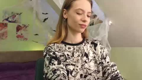 Snapshot of margareata chatting on October 2025 06:25:01 AM - Alisa online show from October 2025 06:25:01 AM