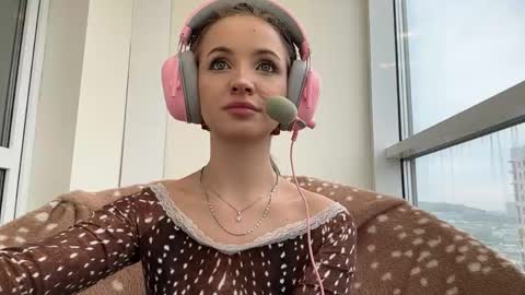 Emily online show from May 2026 08:09:01 AM