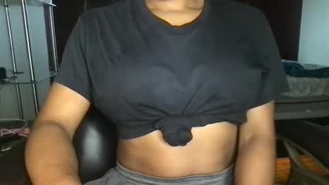 Snapshot of margaux_lumiere chatting on September 2025 01:32:01 PM margaux_lumiere online show from September 2025 01:32:01 PM