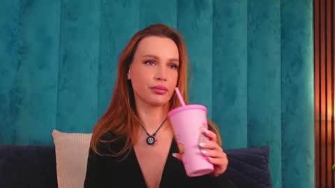 MargoHill online show from April 2026 06:10:01 PM