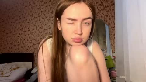 Chloe online show from March 2026 02:33:02 PM