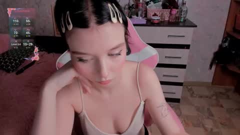 Snapshot of margopink chatting on October 2025 05:13:01 PM Margot online show from October 2025 05:13:01 PM