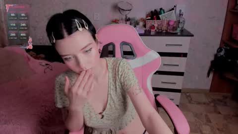 Snapshot of margopink chatting on October 2025 07:52:01 PM Margot online show from October 2025 07:52:01 PM