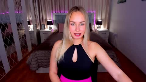Snapshot of margosugar chatting on June 2026 06:18:02 AM MargoSugar online show from June 2026 06:18:02 AM