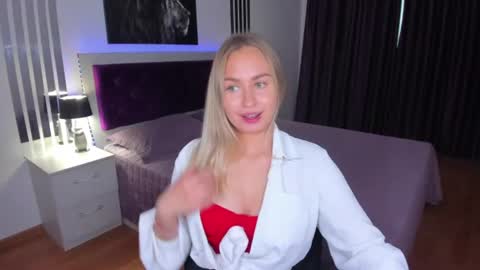 Snapshot of margosugar chatting on June 2026 05:35:02 AM MargoSugar online show from June 2026 05:35:02 AM