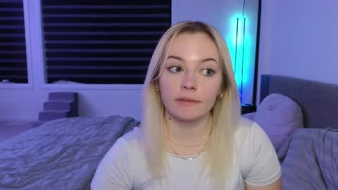 margot_robbie7 online show from November 2025 10:58:02 PM