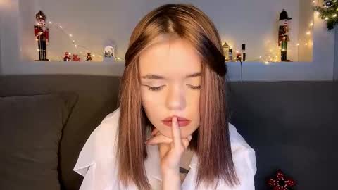 Lina online show from January 2026 10:47:02 PM