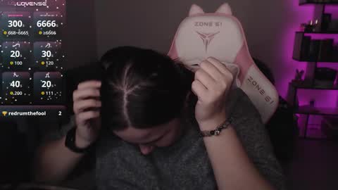 mari moore online show from October 2025 05:13:01 PM