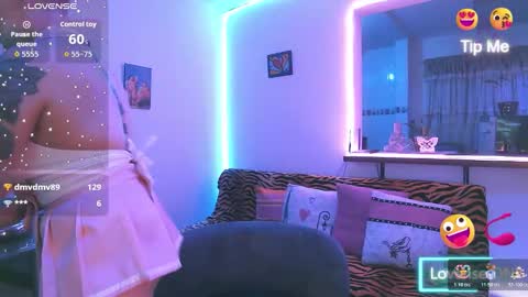 Maria fernanda online show from November 2025 01:30:02 AM