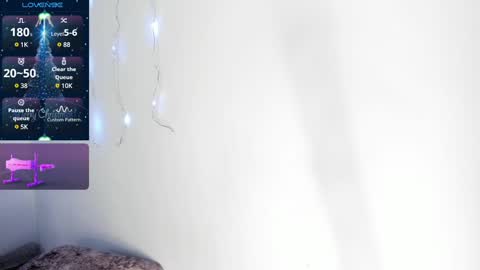 V A N E S S A  online show from December 2024 05:34:01 AM