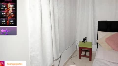 V A N E S S A  online show from November 2025 06:02:02 AM