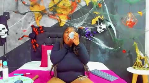  MARIAM online show from November 2025 12:38:02 PM