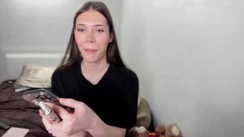 Mariam  online show from March 2026 01:11:01 AM