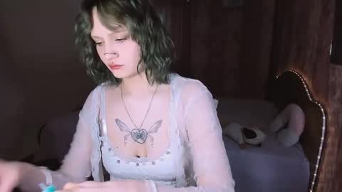 Snapshot of mariamilkis chatting on April 2026 03:04:02 AM Maria online show from April 2026 03:04:02 AM