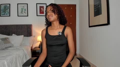 Mariana online show from April 2026 01:42:02 AM